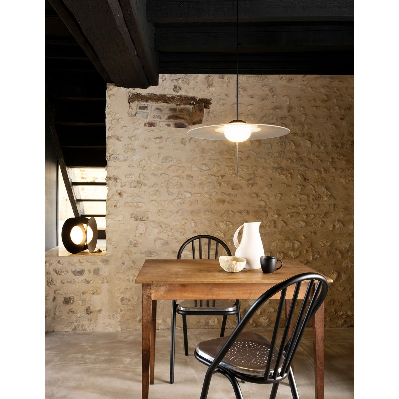 Suspension Mono DCW